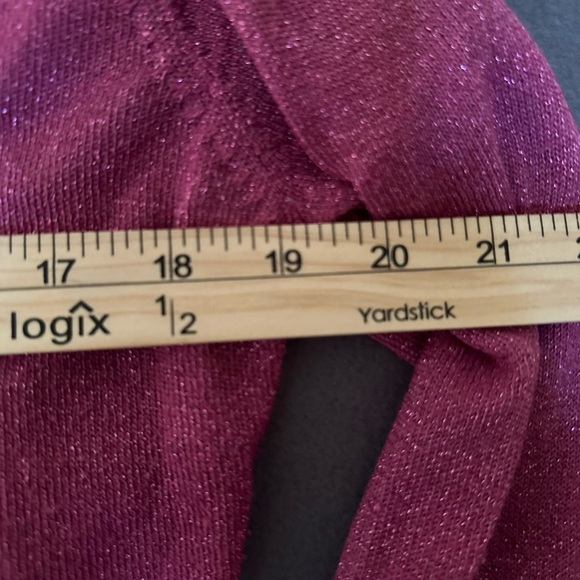 Vintage Chadwick’s V-Neck Magenta Sparkly Sweater - Picture 3 of 6